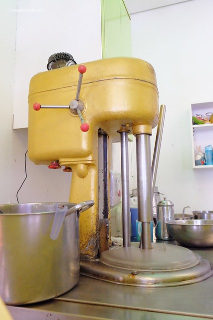 台中南屯｜2 in one 冰淇淋專賣店，當冰沙遇到冰淇淋，天然無負擔的夏日冰品 @飛天璇的口袋