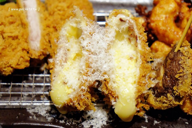 新宿勝博殿｜慶祝11週年慶，週週抽日本東京雙人來回機票，新上市金黃極濃的雪花起司豬排，品嚐超厚切日式炸豬排的美味 @飛天璇的口袋