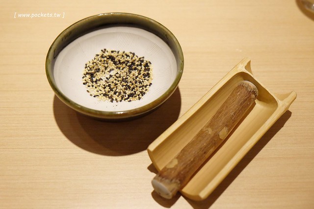 新宿勝博殿｜慶祝11週年慶，週週抽日本東京雙人來回機票，新上市金黃極濃的雪花起司豬排，品嚐超厚切日式炸豬排的美味 @飛天璇的口袋