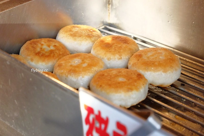 一品香水煎包｜大甲超人氣瓠仔水煎包，假日大排長龍的鎮瀾宮必吃美食 @飛天璇的口袋