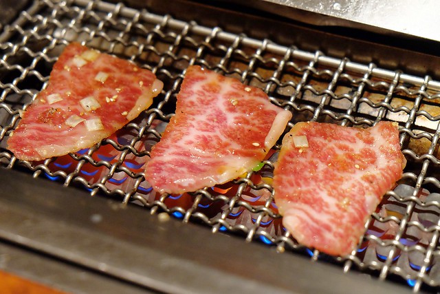 日本東京｜池袋彩伽亭 Saikatei．網友推薦池袋最好吃燒肉店，JR池袋駅西口步行5分鐘 @飛天璇的口袋