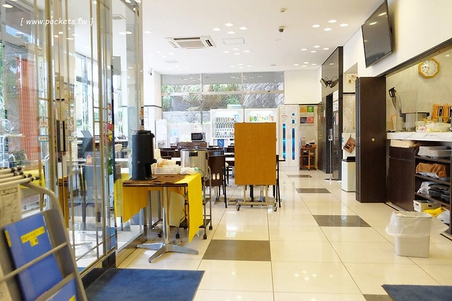 日本沖繩｜東橫inn．Toyoko-Inn.com｜單軌列車沖繩那霸旭橋站前，鄰近新都心和國際通商圈，房間有免費Wi-Fi，住房附隔天早餐 @飛天璇的口袋