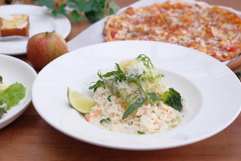 希拉餐廳｜員林超夯網美打卡店希拉餐廳，將當地食材融入地中海料理，今年夏天美味沙拉之旅 @飛天璇的口袋