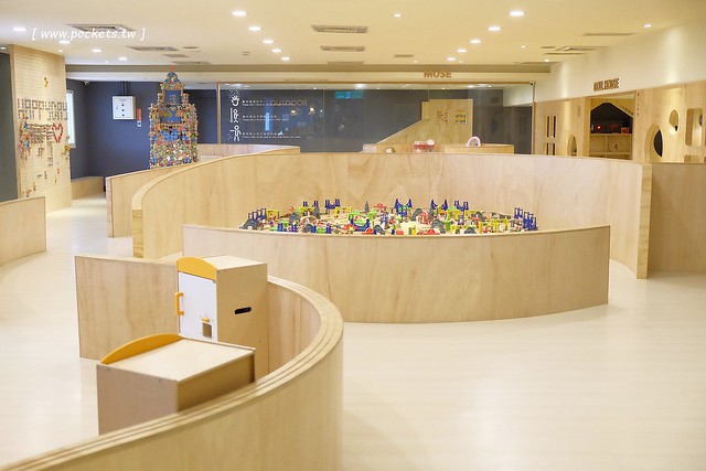 桃禧航空城酒店┃桃園飯店推薦：浪漫至極的水晶教堂、小孩最愛的木樂地Hape桃園館、入住送小恐龍玩偶、鄰近桃園國際機場交通方便 @飛天璇的口袋