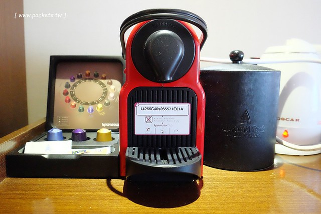 桃禧航空城酒店┃桃園飯店推薦：浪漫至極的水晶教堂、小孩最愛的木樂地Hape桃園館、入住送小恐龍玩偶、鄰近桃園國際機場交通方便 @飛天璇的口袋