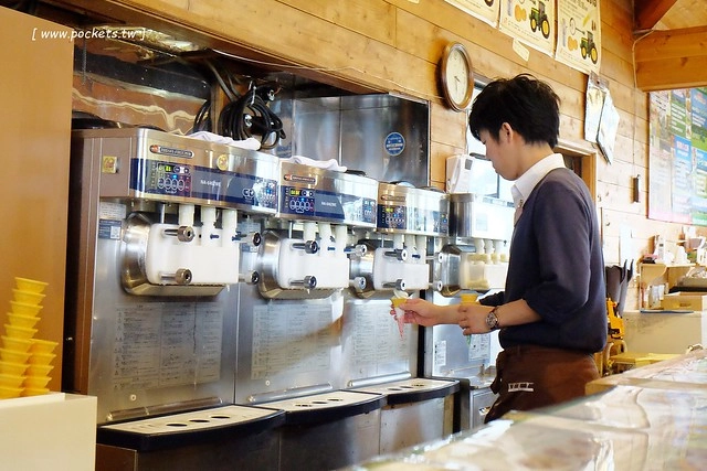 日本山梨｜清里一日遊．Rock餐廳、清里聖アンデレ教会、清高寮、萌木之村 @飛天璇的口袋