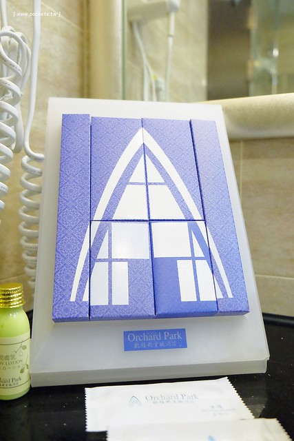 桃禧航空城酒店┃桃園飯店推薦：浪漫至極的水晶教堂、小孩最愛的木樂地Hape桃園館、入住送小恐龍玩偶、鄰近桃園國際機場交通方便 @飛天璇的口袋