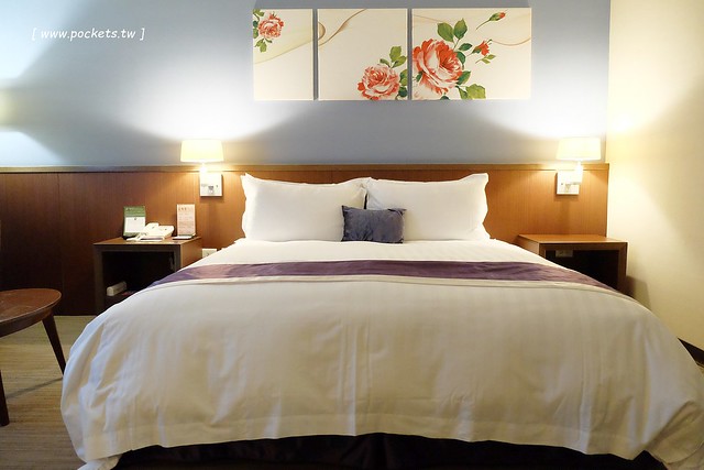 桃禧航空城酒店┃桃園飯店推薦：浪漫至極的水晶教堂、小孩最愛的木樂地Hape桃園館、入住送小恐龍玩偶、鄰近桃園國際機場交通方便 @飛天璇的口袋