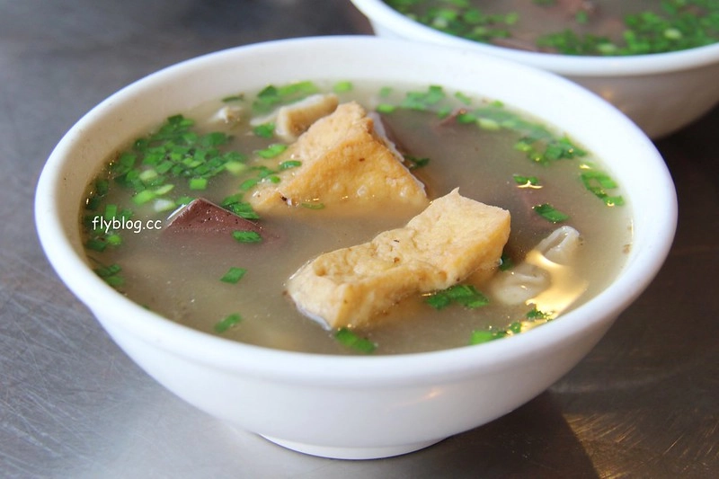 台中后里｜后里豬血財．傳承三代60年的老店，傳統小吃生意好到蓋樓房了 @飛天璇的口袋