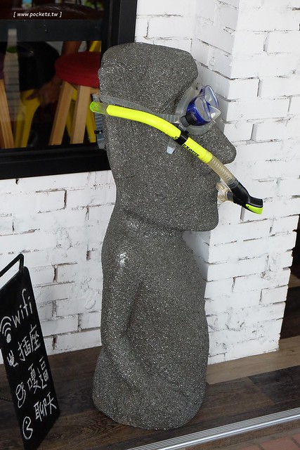 台中西屯｜拾陌咖啡 Shihmo．隱身巷弄裡的早午餐店，裝潢走工業風路線 @飛天璇的口袋