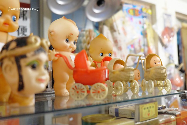 窩巷二店@大全店┃台中西區美食：台灣首見時尚的酒杯甜點，鄰近台中文學館和台中市役所，結合古早味的柑仔店和日日春唱片行 @飛天璇的口袋