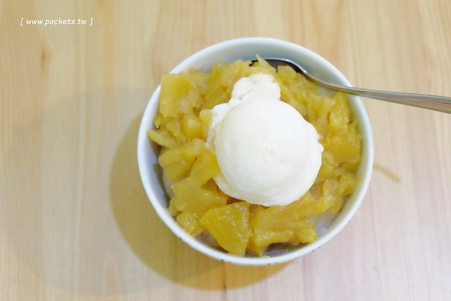 豊好X天天都美好┃有濃濃文青風格的古早味鳳梨冰，標榜不含防腐劑和人工色素，還有售販周邊文創商品 @飛天璇的口袋