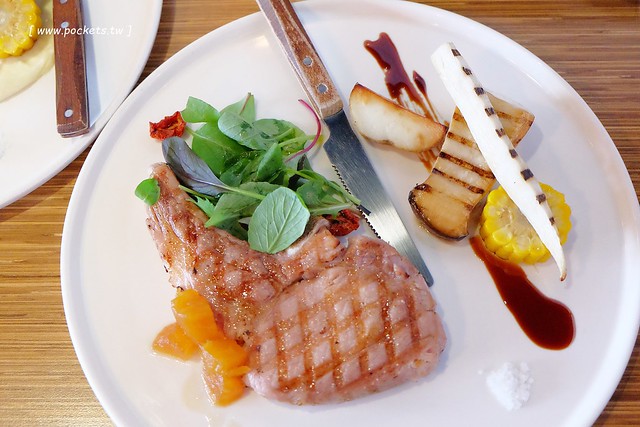 鹽與胡椒餐館┃台中南屯美食：道道都是美味與誠意，可以感受主廚料理的用心，隱藏版菜色需要事先預訂，二訪吃完還是很感動 @飛天璇的口袋