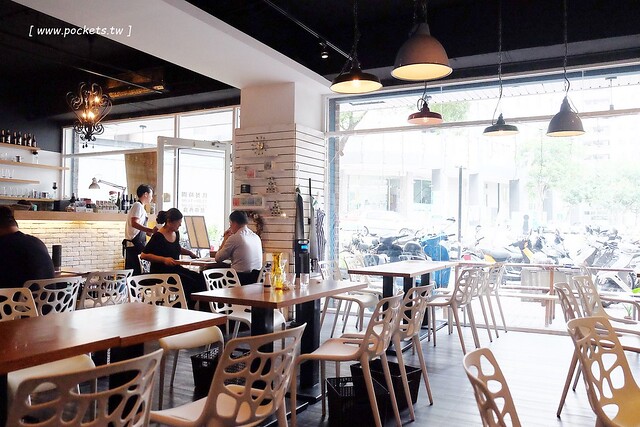 鹽與胡椒餐館┃台中南屯美食：道道都是美味與誠意，可以感受主廚料理的用心，隱藏版菜色需要事先預訂，二訪吃完還是很感動 @飛天璇的口袋