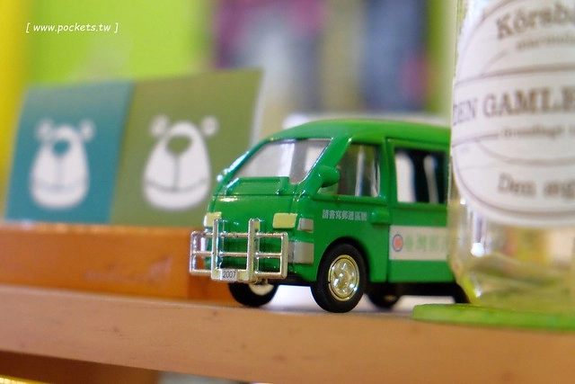 豊好X天天都美好┃有濃濃文青風格的古早味鳳梨冰，標榜不含防腐劑和人工色素，還有售販周邊文創商品 @飛天璇的口袋