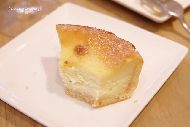 彼內朵法式蛋糕店．Patissier Pinede｜來自日本名古屋的甜點店，近SOGO百貨捷運忠孝復興站，1974烤起司蛋糕是招牌甜點 @飛天璇的口袋