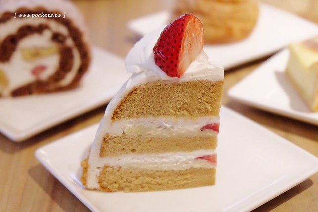 彼內朵法式蛋糕店．Patissier Pinede｜來自日本名古屋的甜點店，近SOGO百貨捷運忠孝復興站，1974烤起司蛋糕是招牌甜點 @飛天璇的口袋