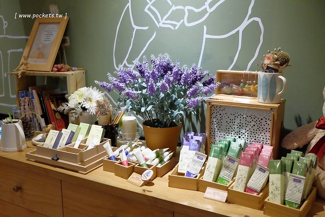 台中新社｜薰衣草森林新社店．充滿幸福的紫色樂園，享受森林裡的芬多精 @飛天璇的口袋
