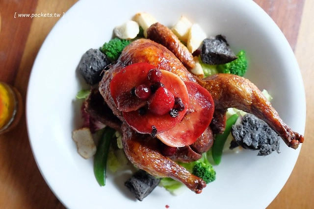 台中新社｜薰衣草森林新社店．充滿幸福的紫色樂園，享受森林裡的芬多精 @飛天璇的口袋