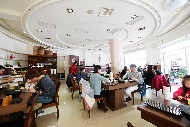 【台中沙鹿】蕃薯根養生煮，簡單乾淨又有質感的火鍋店，喜歡純天然無加工品的菜盤 @飛天璇的口袋