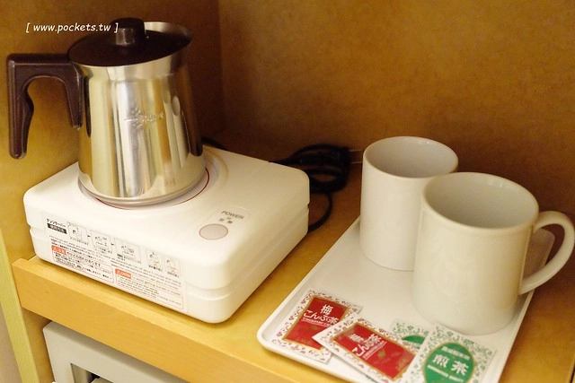日本沖繩｜東橫inn．Toyoko-Inn.com｜單軌列車沖繩那霸旭橋站前，鄰近新都心和國際通商圈，房間有免費Wi-Fi，住房附隔天早餐 @飛天璇的口袋