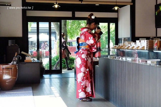 日本秋田旅遊景點┃秋田趴趴造Day2：角館TATETSU家和服體驗&rarr;角館武家屋敷(青柳家)&rarr;KURAKICHI和菓子&rarr;田澤湖(辰子、獨木舟)&rarr; 乳頭溫泉妙乃湯 @飛天璇的口袋