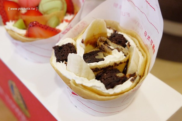 Fun Tower日式可麗餅┃台中西區美食：南台灣超人氣日本軟式可麗餅，朵朵都像盛開的小花，台中國美館商圈散步甜點，品嚐午后的下午茶小確幸 @飛天璇的口袋