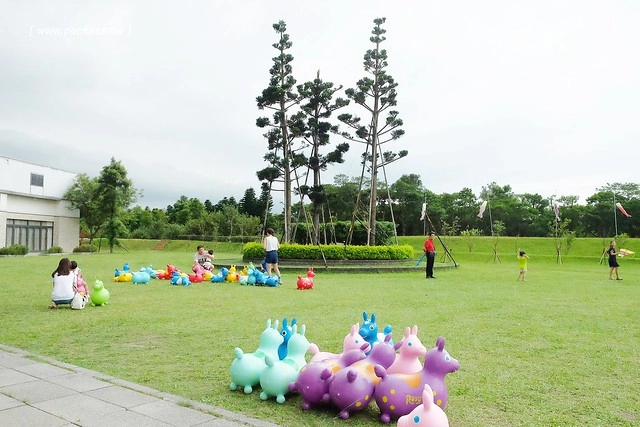 南方莊園 South Garden┃桃園親子飯店：2016年新增美人魚主題房，享受泡湯、水療池、Rody跳跳馬，戶外大草原和BBQ晚餐 @飛天璇的口袋