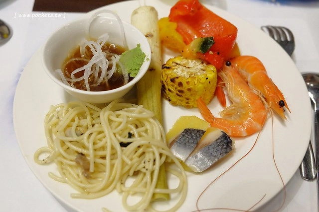 南方莊園 South Garden┃桃園親子飯店：2016年新增美人魚主題房，享受泡湯、水療池、Rody跳跳馬，戶外大草原和BBQ晚餐 @飛天璇的口袋