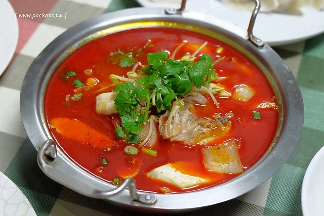 宜蘭礁溪｜黔香坊，台灣少見貴州農家私房菜料理，餐點香而不辣道道都很有水準 @飛天璇的口袋