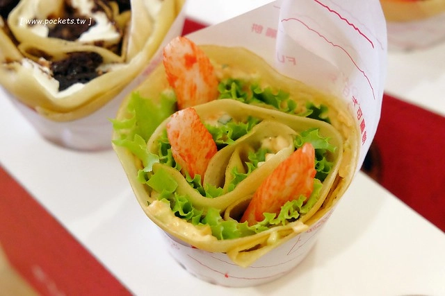 Fun Tower日式可麗餅┃台中西區美食：南台灣超人氣日本軟式可麗餅，朵朵都像盛開的小花，台中國美館商圈散步甜點，品嚐午后的下午茶小確幸 @飛天璇的口袋