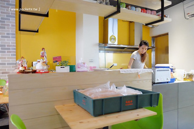 一張几手作料理廚房：隱藏巷弄間的早午餐店，店內只有幾張小桌子，餐點現點現做便宜有誠意 @飛天璇的口袋