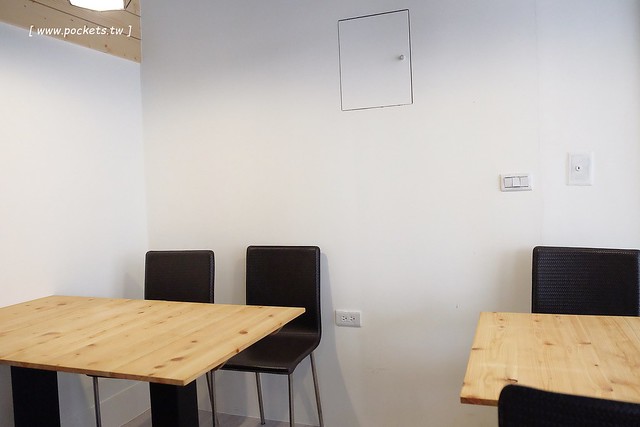 一張几手作料理廚房：隱藏巷弄間的早午餐店，店內只有幾張小桌子，餐點現點現做便宜有誠意 @飛天璇的口袋