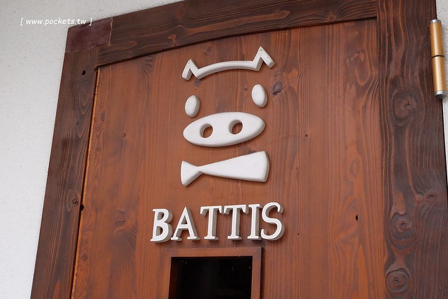 Battis風味義式小館┃台中西區美食：有很多小豬元素的義式餐廳，還有老闆旅遊各國的收藏品，餐點表現不錯CP值高，鄰近中師大、台中國美館商圈 @飛天璇的口袋