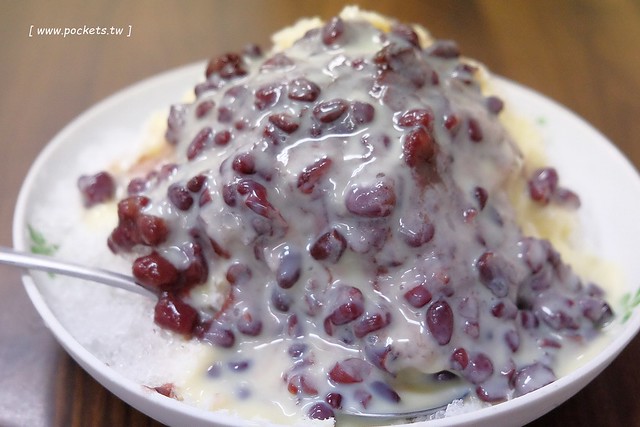 台中太平｜嘉良冰鎮店．營業將近40個年頭，超過20種配料任你挑選 @飛天璇的口袋