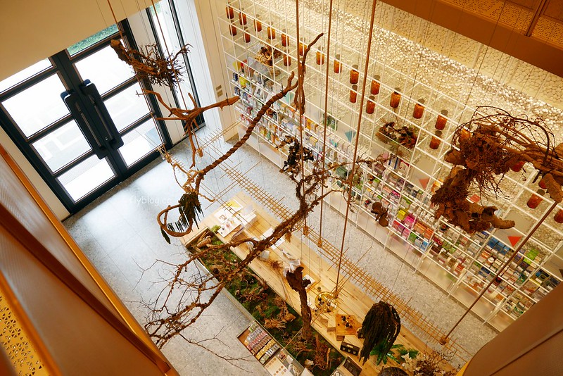 【台中西屯】分子藥局．Molecure，台中超美藥局咖啡館，時尚又好拍的環境，還有手沖咖啡可以喝 @飛天璇的口袋