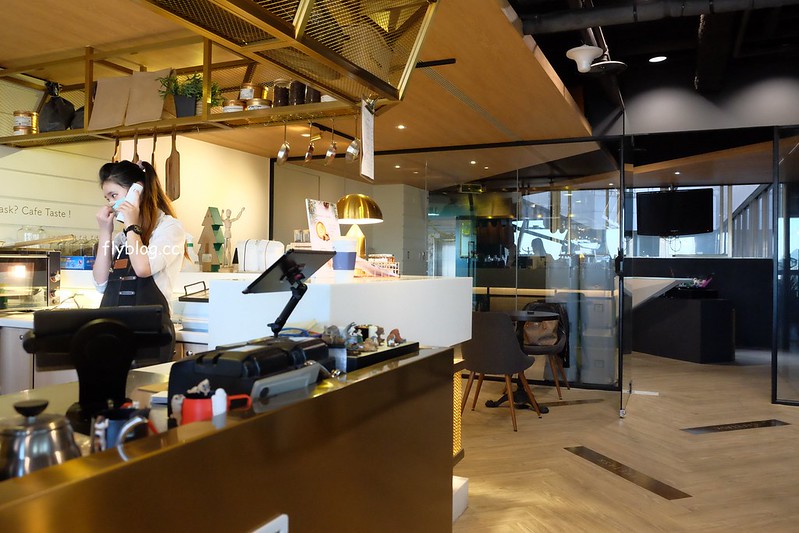 台中南區｜咖啡任務．Coffee Task：台中市最高的咖啡館，隱身於辦公大樓36樓，居高臨下眺望台中市美景 @飛天璇的口袋