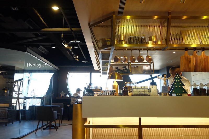台中南區｜咖啡任務．Coffee Task：台中市最高的咖啡館，隱身於辦公大樓36樓，居高臨下眺望台中市美景 @飛天璇的口袋