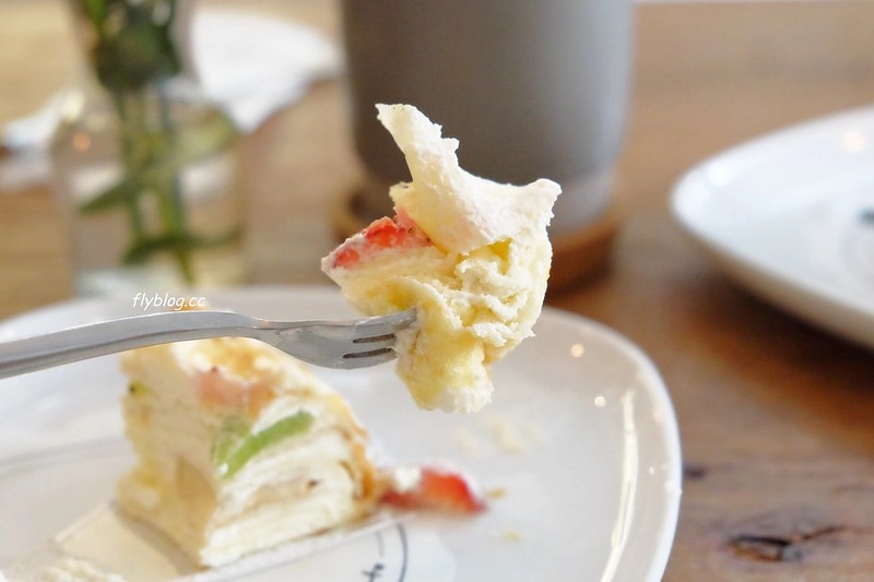 樂緹波兒手作塔派．La Petite Tarte｜千層蛋糕清爽滑順，還有生日蛋糕可以預訂外帶 @飛天璇的口袋