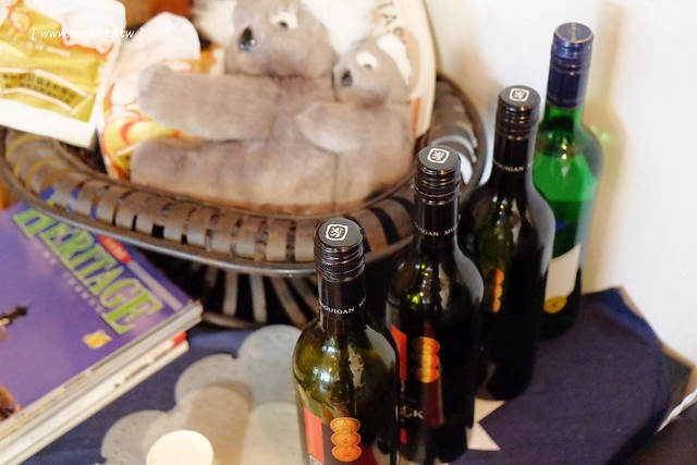 AShare Caf&eacute;┃台中早午餐：充滿旅人故事咖啡館，店裡有濃濃的澳洲風情，滿滿的旅遊紀念收藏品，鄰近台中稅捐處和台中教育大學 @飛天璇的口袋