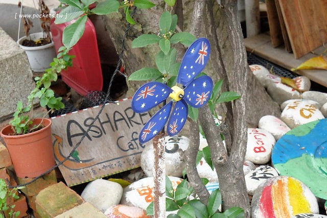AShare Caf&eacute;┃台中早午餐：充滿旅人故事咖啡館，店裡有濃濃的澳洲風情，滿滿的旅遊紀念收藏品，鄰近台中稅捐處和台中教育大學 @飛天璇的口袋