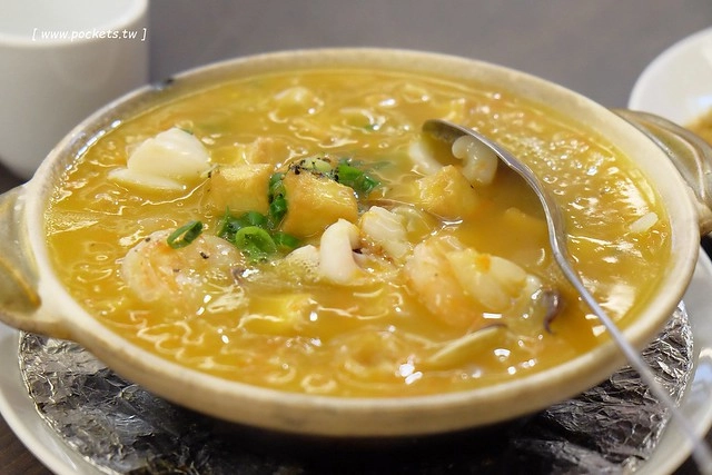 花蓮美食｜闔家歡餐館｜在地人推薦的好料理，餐點價格不貴CP值高，花蓮人外帶年菜的好選擇 @飛天璇的口袋