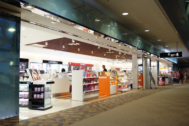 日本秋田｜仙台機場到秋田市區交通方式，電車轉新幹線2個多小時抵達 @飛天璇的口袋