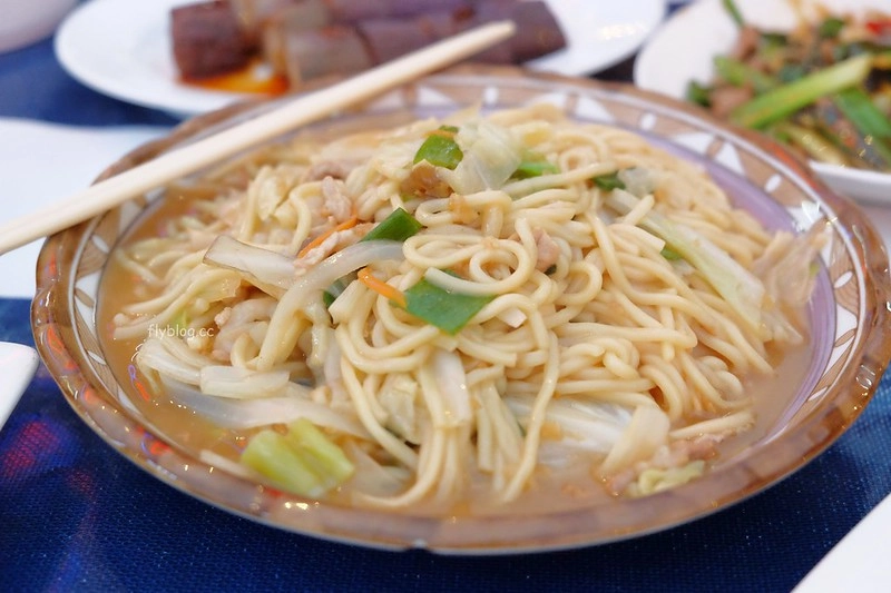 台中南屯｜醉鴛鴦啤酒庭園餐廳．正宗台式快炒餐廳，很有吃大排檔的氛圍 @飛天璇的口袋