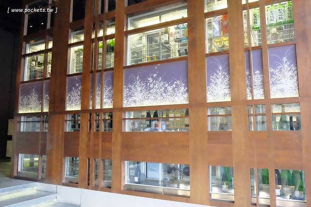 老乾杯。台中市政店：品嚐頂級美味的和牛料理，燈光美、氣氛佳、服務也好，商業午餐價格比較經濟實惠 @飛天璇的口袋