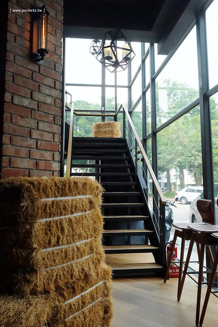 台中西區｜FORE restaurant，使用最古老的Grill烹調方式，位於台中美術館綠園道旁 @飛天璇的口袋