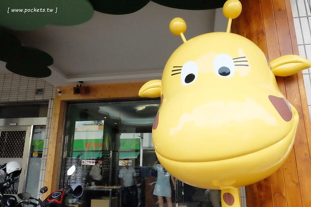 短腿阿鹿餅乾┃台中必買伴手禮：香濃鬆軟入口即化的手工餅乾，傳說中媲美香港的全球十大伴手禮Jenny Bakery，不用到香港也可以吃的到超好吃的曲奇餅 @飛天璇的口袋