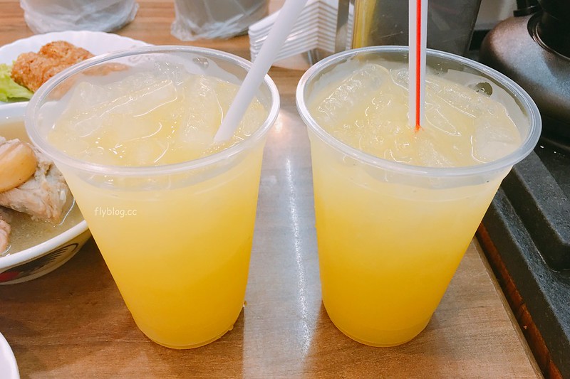 松發肉骨茶@牛車水店┃新加坡美食：米其林推薦的新加坡必吃美食，新加坡三大必吃肉骨茶餐廳之一 @飛天璇的口袋