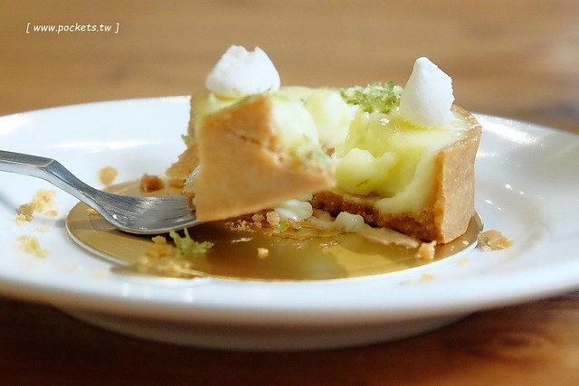 台中西區｜好堅果咖啡 Heynuts Caf&eacute;．精明商圈工業風咖啡館，食材用心餐點豐盛 @飛天璇的口袋