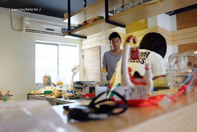 一張几手作料理廚房：隱藏巷弄間的早午餐店，店內只有幾張小桌子，餐點現點現做便宜有誠意 @飛天璇的口袋